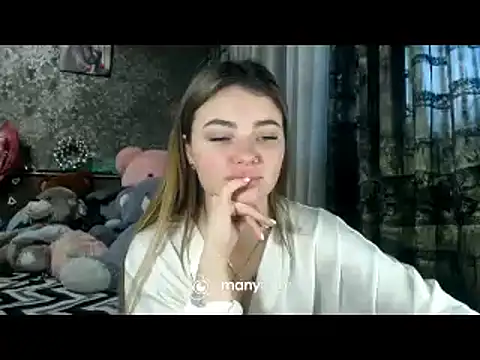 Snapshot of BonnyShy chatting on 9, 2, 2025 BonnyShy online show from 9, 2, 2025