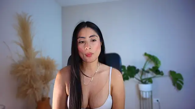 auroracaruso11 online show from 26, 4, 2026