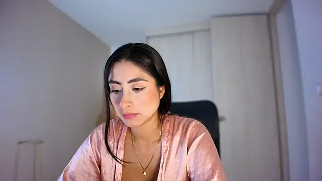 auroracaruso11 online show from 12, 7, 2026