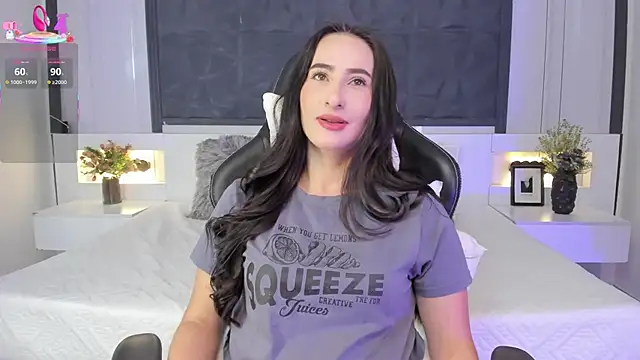 SaraGomez1 online show from 19, 9, 2025