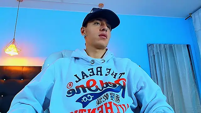 Lobo 17  online show from 1, 2, 2025