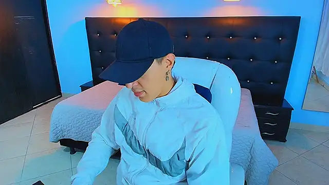 Lobo 17  online show from 4, 2, 2025