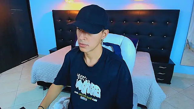 Lobo 17  online show from 4, 2, 2025