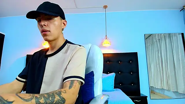 Lobo 17  online show from 21, 2, 2025