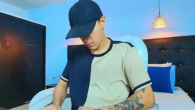 Lobo 17  online show from 11, 3, 2025