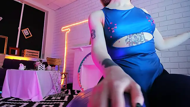 Snapshot of AphexQueen chatting on 28, 12, 2024 AphexQueen online show from 28, 12, 2024