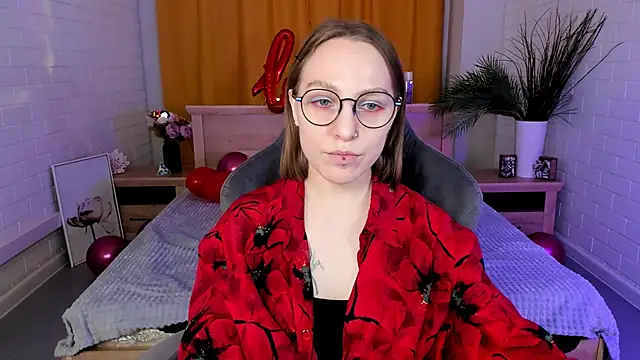 Snapshot of AphexQueen chatting on 12, 2, 2025 AphexQueen online show from 12, 2, 2025