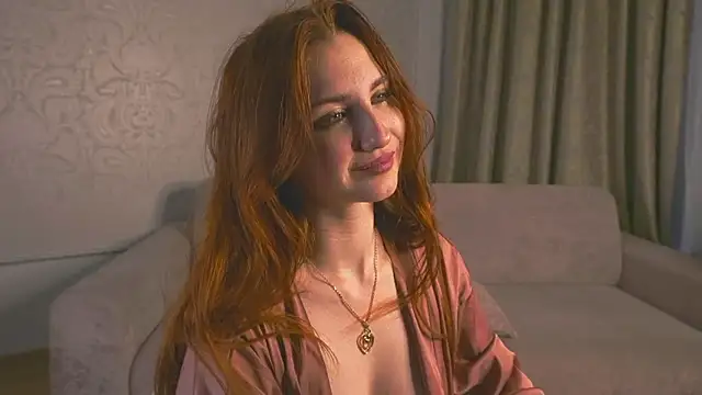 Snapshot of EsmaCrumbley chatting on 22, 1, 2025 EsmaCrumbley online show from 22, 1, 2025