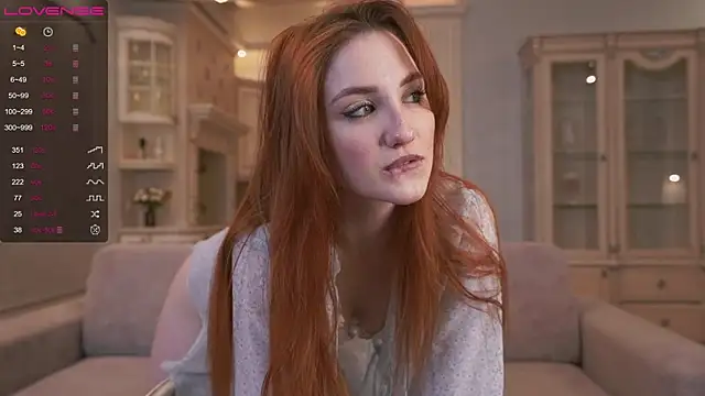 Snapshot of EsmaCrumbley chatting on 12, 2, 2025 EsmaCrumbley online show from 12, 2, 2025