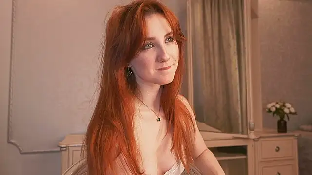 Snapshot of EsmaCrumbley chatting on 28, 2, 2025 EsmaCrumbley online show from 28, 2, 2025