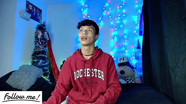 twink sebas  online show from 1, 1, 2025