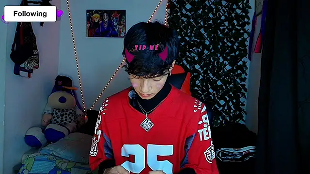 twink sebas  online show from 26, 2, 2025