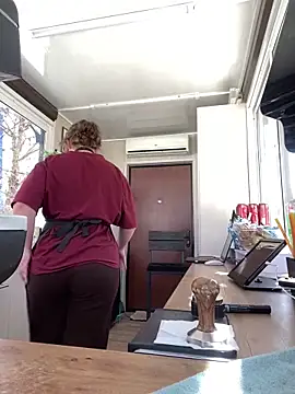 cinnabon  online show from 9, 3, 2025