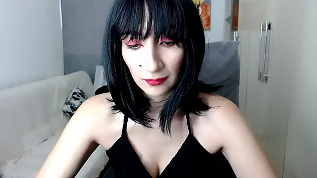 Snapshot of Laura-pervert chatting on 4, 3, 2025 Laura-pervert online show from 4, 3, 2025