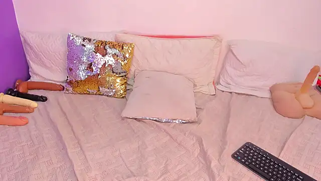 Snapshot of cookplleaser chatting on 24, 9, 2025 cookplleaser online show from 24, 9, 2025