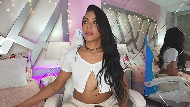 Snapshot of Amber_villalobos_ chatting on 3, 2, 2025 Amber villalobos online show from 3, 2, 2025