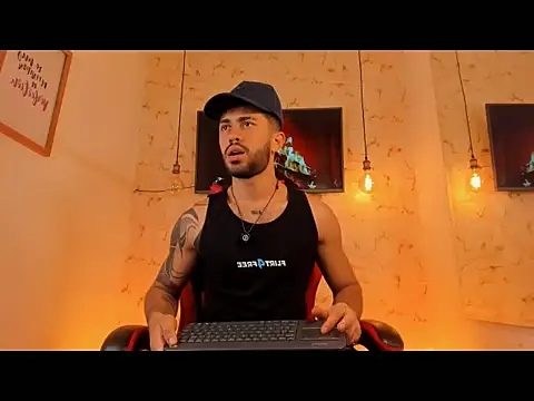 Snapshot of rikkostuff chatting on 13, 11, 2025 rikkostuff online show from 13, 11, 2025