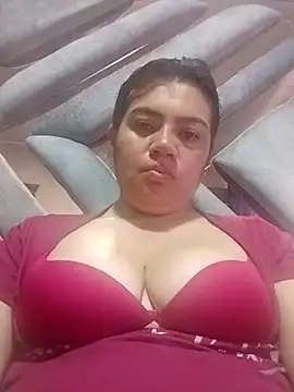 Snapshot of naughty-sharlot chatting on 4, 1, 2025 naughty-sharlot online show from 4, 1, 2025