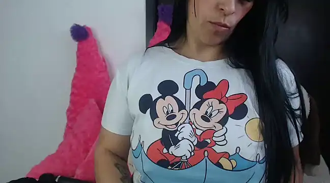 Emma  W online show from 14, 2, 2025