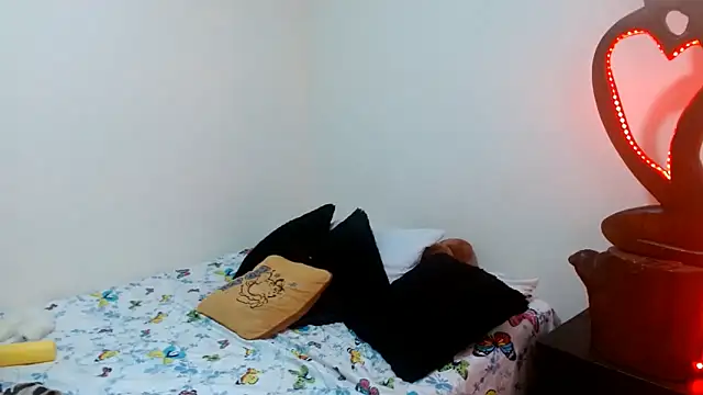 naihroby online show from 9, 12, 2024