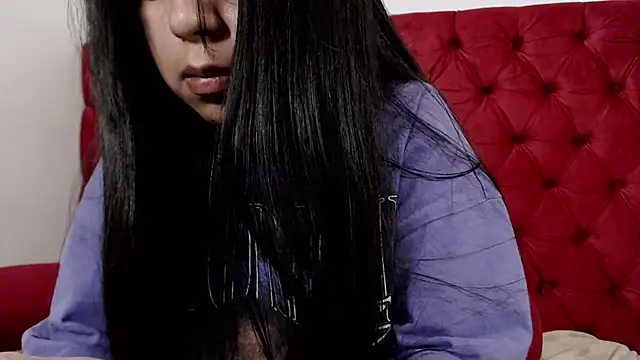 CarolineBrunx online show from 16, 2, 2025