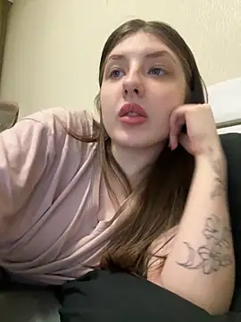 sexyy girl  online show from 18, 11, 2025