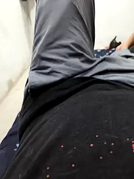 Snapshot of Bhabhi_desi12 chatting on 7, 11, 2025 Bhabhi desi12 online show from 7, 11, 2025