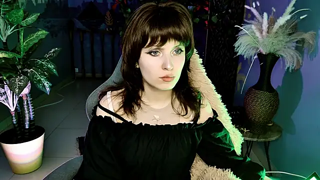 LolaAsmus online show from 13, 4, 2026