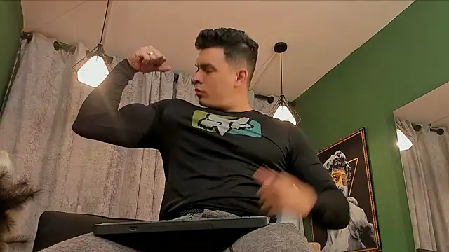 Snapshot of Jake_Tylerr_ chatting on 25, 10, 2025 Jake Tylerr online show from 25, 10, 2025