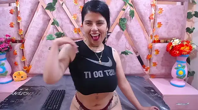 CataleyaLars20 online show from 14, 2, 2025