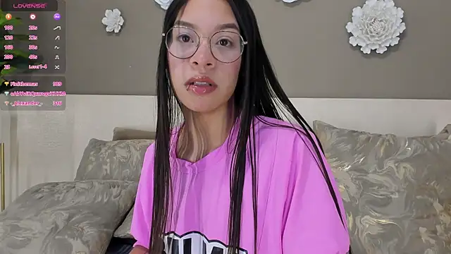 KimHiltton online show from 12, 2, 2025