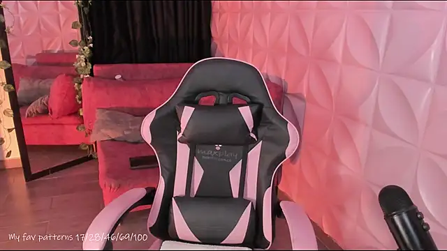 NattGomez online show from 8, 4, 2026