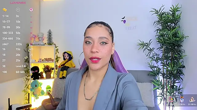 Snapshot of natty_romanof_18 chatting on 28, 11, 2025 natty romanof 18 online show from 28, 11, 2025