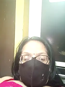 heenage online show from 10, 3, 2026