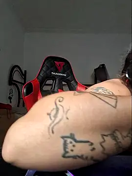 luuhcat09 online show from 13, 10, 2025