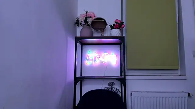 Snapshot of LaraStone69 chatting on 25, 9, 2025 LaraStone69 online show from 25, 9, 2025