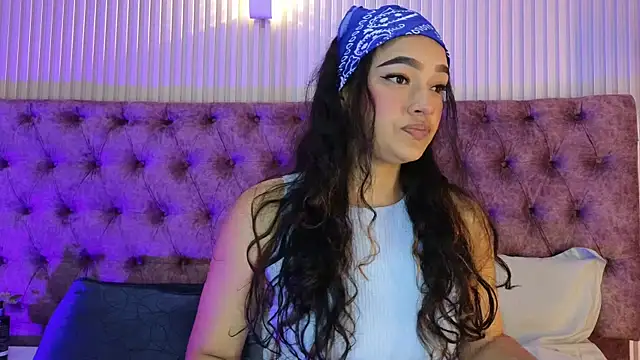 EMILYY FOXY online show from 17, 2, 2026