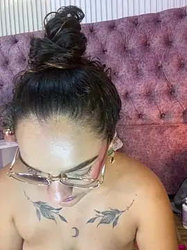 EMILYY FOXY online show from 19, 5, 2026