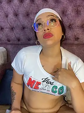 EMILYY FOXY online show from 1, 6, 2026