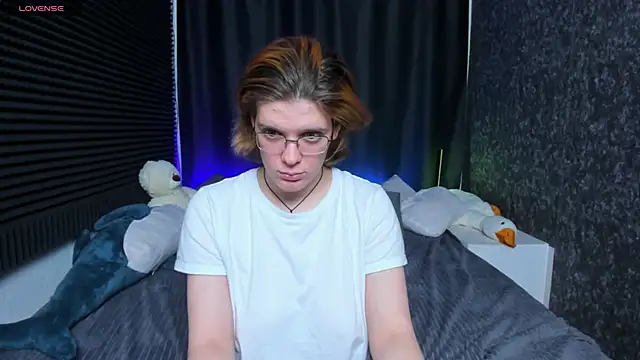 KIKI Krash online show from 13, 2, 2025