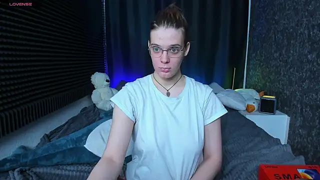 KIKI Krash online show from 21, 2, 2025