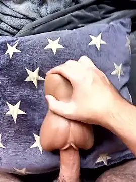 mattarm3122 online show from 12, 9, 2025