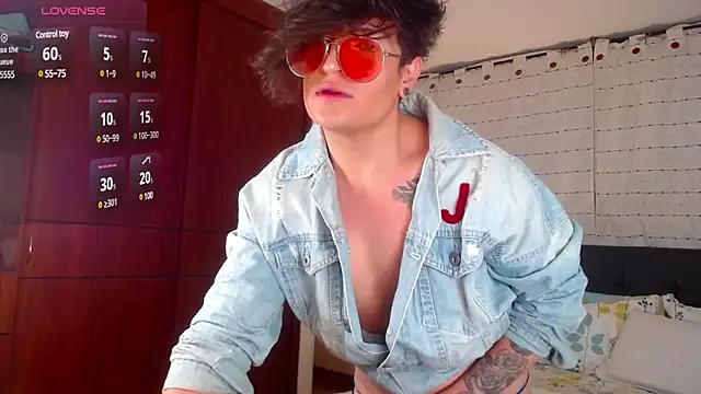Snapshot of Hornymoan chatting on 8, 2, 2025 Hornymoan online show from 8, 2, 2025