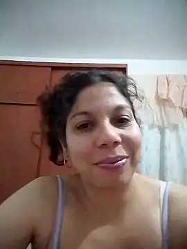 Snapshot of Carliina_Soussa chatting on 3, 3, 2025 Carliina Soussa online show from 3, 3, 2025