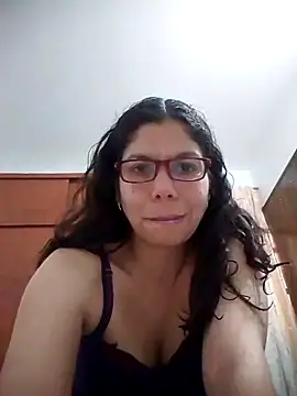 Snapshot of Carliina_Soussa chatting on 12, 3, 2025 Carliina Soussa online show from 12, 3, 2025