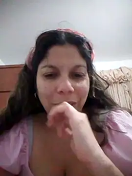 Snapshot of Carliina_Soussa chatting on 7, 11, 2025 Carliina Soussa online show from 7, 11, 2025