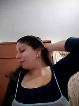 Snapshot of Carliina_Soussa chatting on 10, 11, 2025 Carliina Soussa online show from 10, 11, 2025