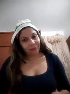 Snapshot of Carliina_Soussa chatting on 2, 12, 2025 Carliina Soussa online show from 2, 12, 2025