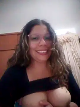 Snapshot of Carliina_Soussa chatting on 2, 2, 2026 Carliina Soussa online show from 2, 2, 2026