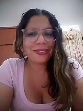 Snapshot of Carliina_Soussa chatting on 10, 2, 2026 Carliina Soussa online show from 10, 2, 2026